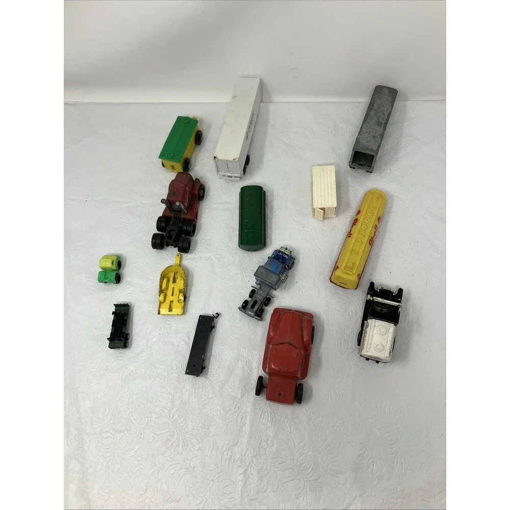 VTG DieCast Metal Plastic Vehicles Trucks Trailers Semi Gasoline Transport Lot